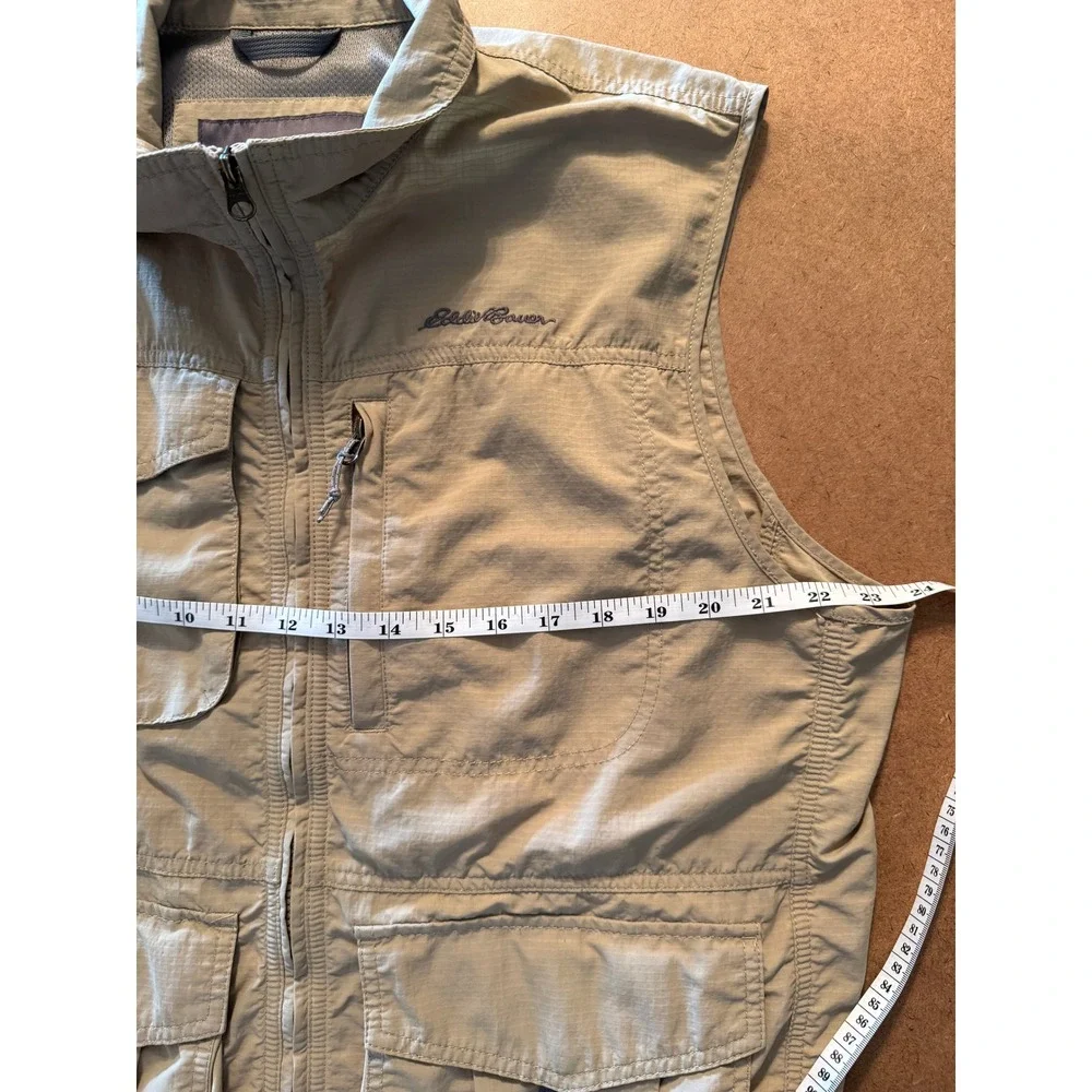 Eddie Bauer Travex Utility Fishing Vest Mens Large Khaki Travel Hiking Zip
